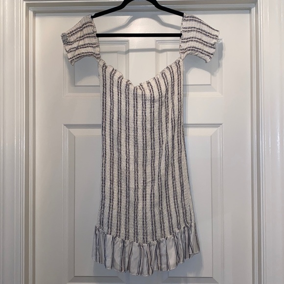 NWT- Sage Fitted Dress - Picture 3 of 8